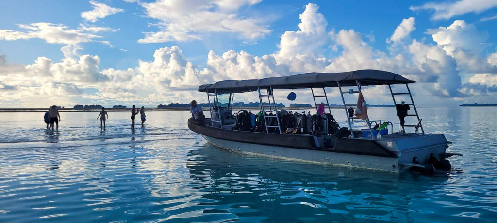 bateau pour plongée